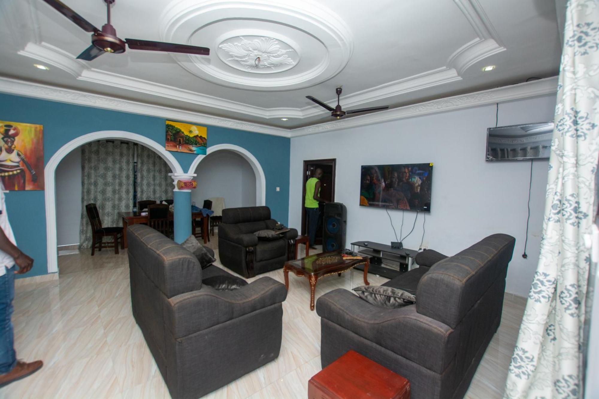 Yaa Asantewaa Inn Ejisu Esterno foto